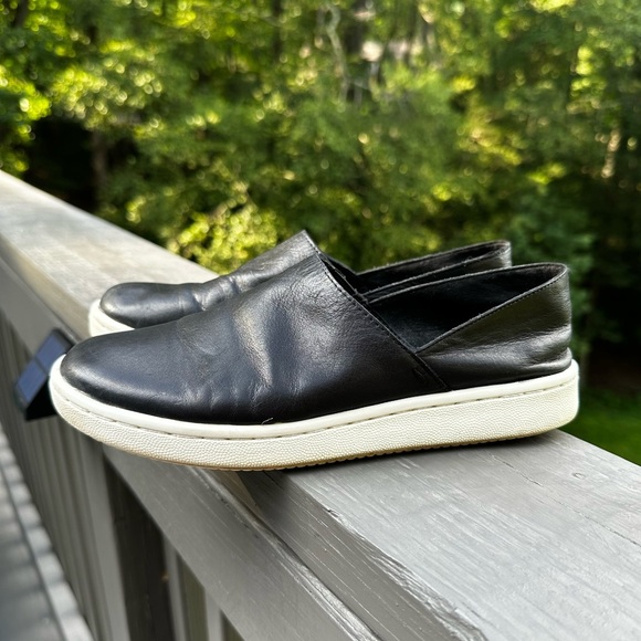 Eileen Fisher Black Leather Slip On Sneakers Women Size 6 - Picture 2 of 9